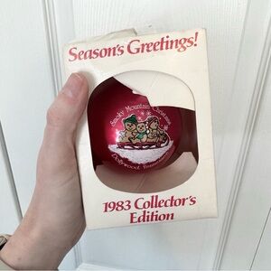 1983 Collector's Edition DOLLYWOOD Christmas Ornament with Bears